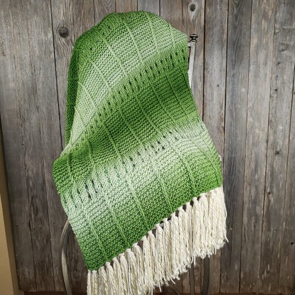 NEW Green Ombre Handmade Knitted Afghan Throw Knit Handmade Artisan Decor Gift - Picture 11 of 12